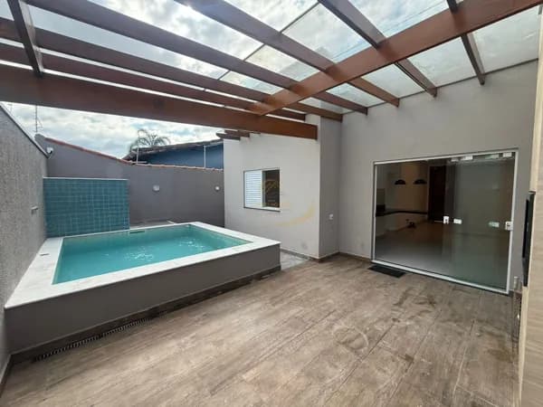 CASA ISOLADA ALTO PADRÃO COM PISCINA E CHURRASQUEIRA EM ITANHAÉM!!