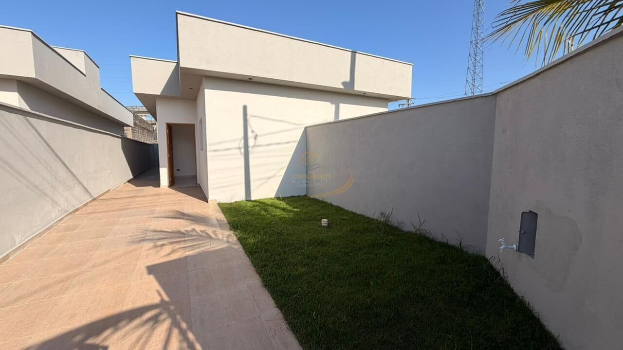 ESSA É SUA OPORTUNIDADE DE ADQUIRIR SUA CASA NA PRAIA COM PREÇO BAIXO!!