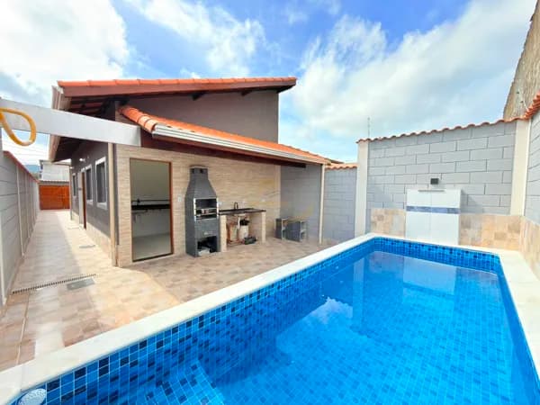CASA NOVA LADO PISTA 1000M DO MAR COM PISCINA E CHURRASQUEIRA EM ITANHAÉM!!