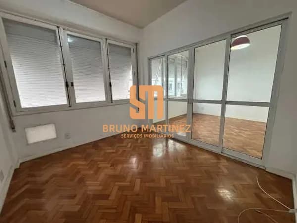 Flamengo | 3 Quartos | Vaga na Escritura | Reformado | Andar Alto | Portaria 24h