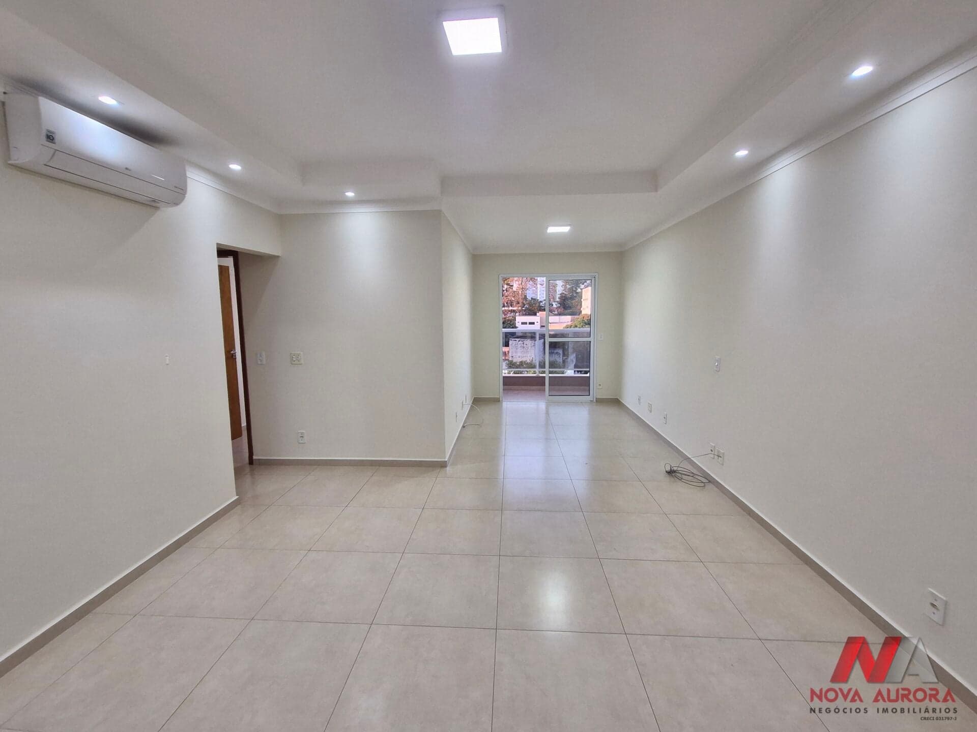 Apartamento 02 dormitórios com suíte próximo ao Shopping Plaza - São José do Rio Preto/SP