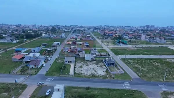 Terrno na Avenida Interpraias