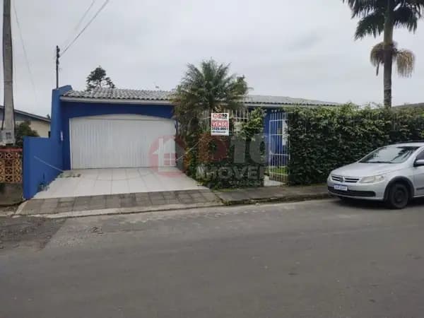 Casa com 5 dormitórios disponivel para locação em Araranguá-SC.