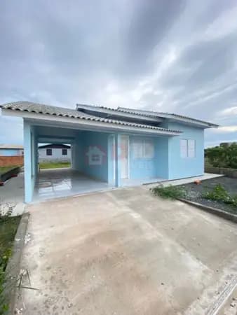 Residência com 2 Quartos, Frente Norte e Terreno Amplo – Arroio do Silva/SC