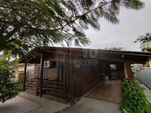 Sua casa com píscina por apenas 355 mil