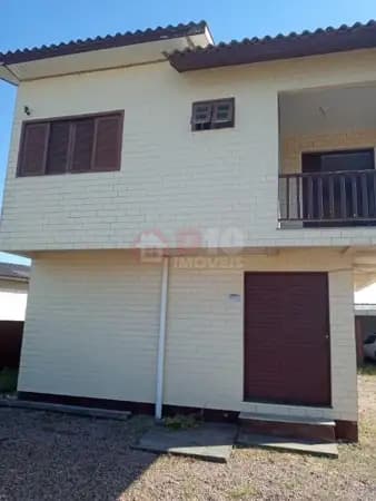 Casa com 2 Dormitórios e Churrasqueira na Praia da Meta em Balneário Arroio do Silva