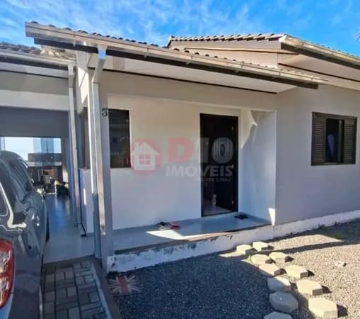 Casa de Alvenaria a Venda em Araranguá - SC no Bairro Coloninha