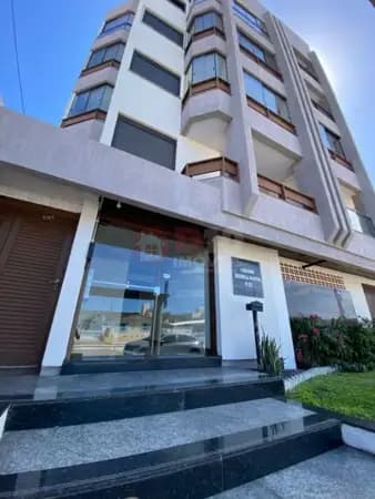 Apartamento Mobiliado com 2 Dormitórios a 100m do Mar