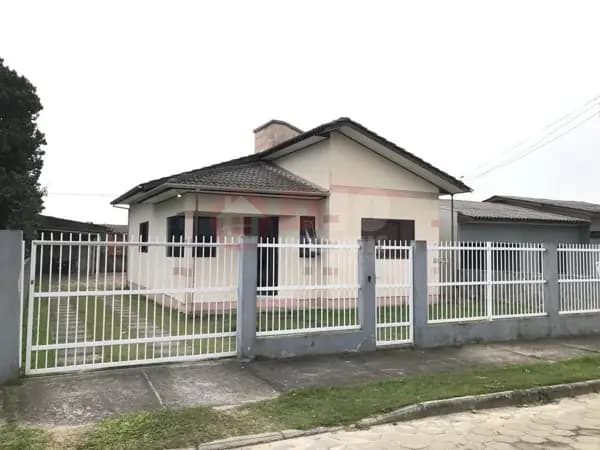 Casa de Alvenaria com 2 dormitórios a Venda Aceita Financiamento