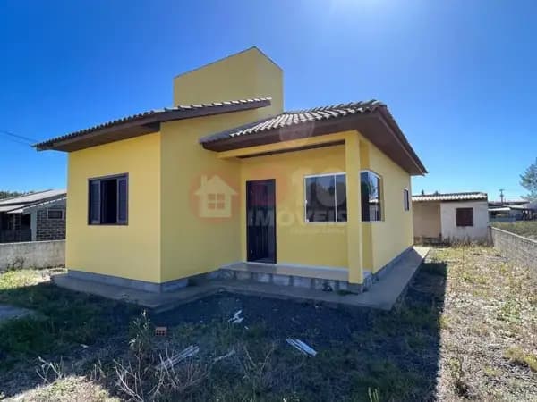 Imóvel com 3 Dormitórios na Praia