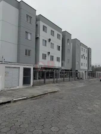 Apto barato no coração de Araranguá