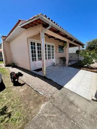 Casa de esquina no Jardim Atlântico