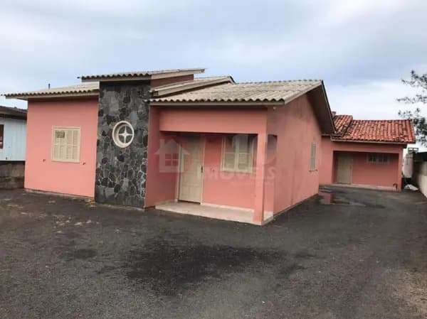 Casa à venda com 6 dormitórios em Balneário arroio do silva-SC,proximo a mercado e ao mar.