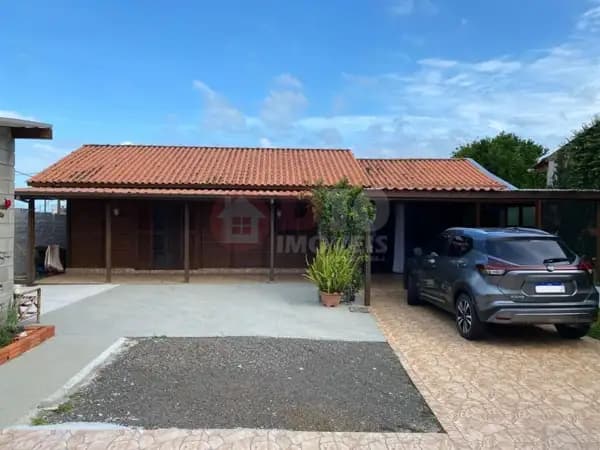 Casa com 3 dormitórios à venda em Balneário Arroio do Silva-SC.