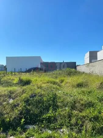 Terreno à venda em Balneário Arroio do Silva-SC.