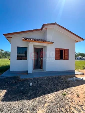 Casa de Alvenaria com 2 dormitórios a Venda em Araranguá - SC
