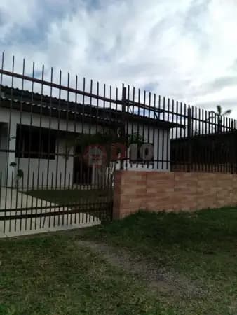 Casa 3 dormitorios no coração de Araranguá
