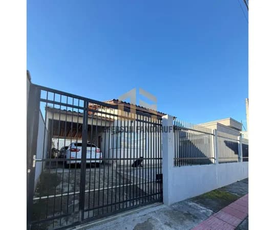 🏡 Oportunidade de Negócio – Casa à Venda em São João Batista!
