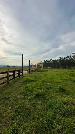 🌿 TERRENO À VENDA – RIBANCEIRA DO SUL 🌿