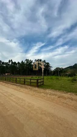 🌿 TERRENO À VENDA – RIBANCEIRA DO SUL 🌿