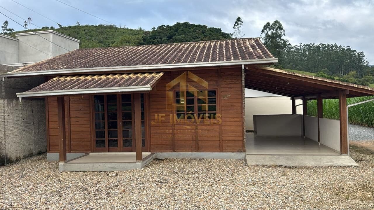 Casa em São João Batista - Arataca