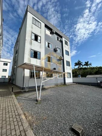 Apartamento em São João Batista - KREQUER