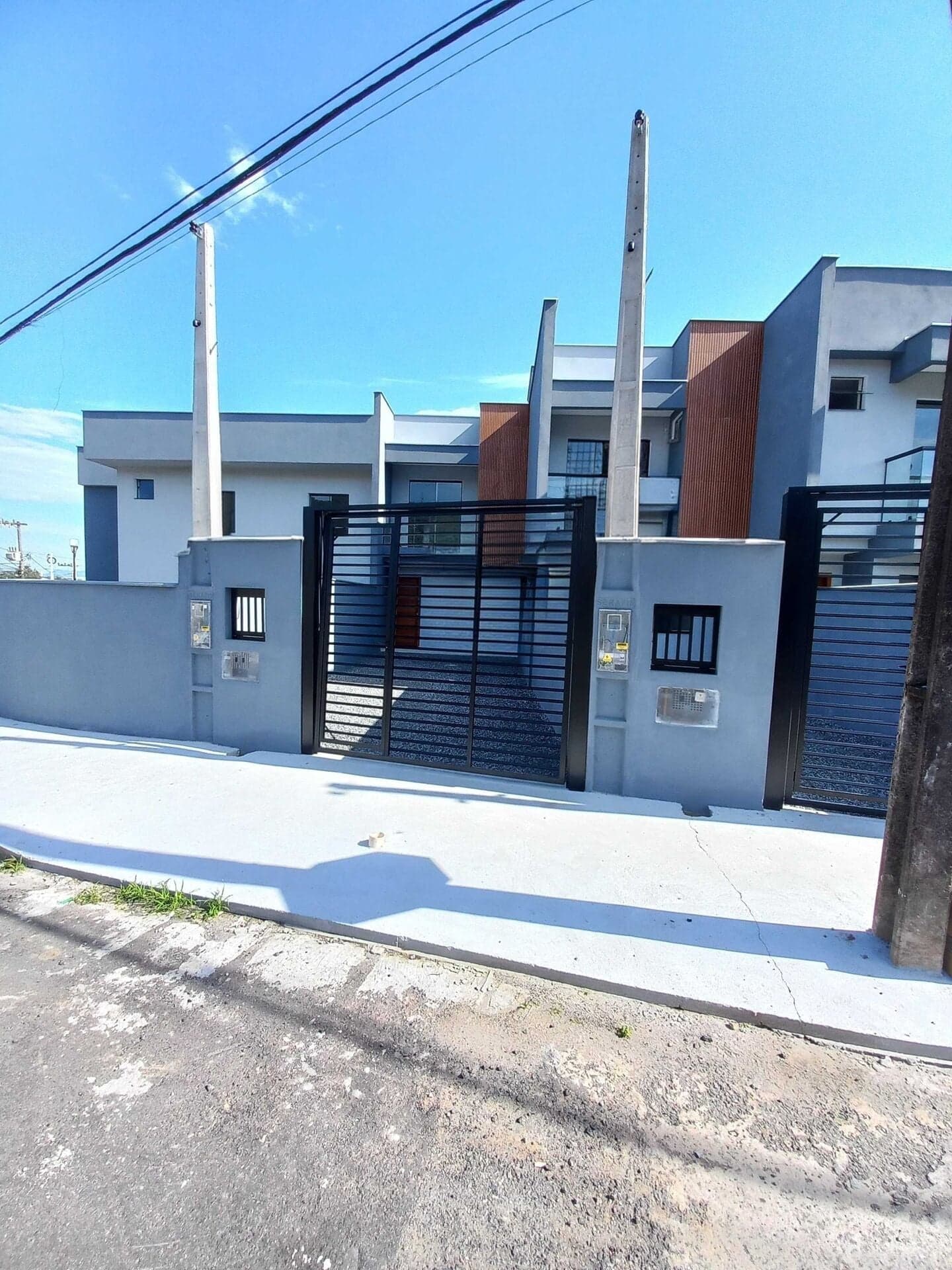 Sobrado em Joinville - Saguaçu