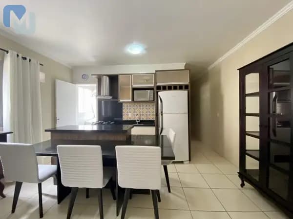 Apartamento mobiliado à Venda com 2 dormitórios na Rua dos Caçadores