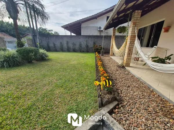 Casa com 3 dormitórios 1 suíte à venda, 220 m² por R$ 850.000,00 - Itoupava Central - Blumenau