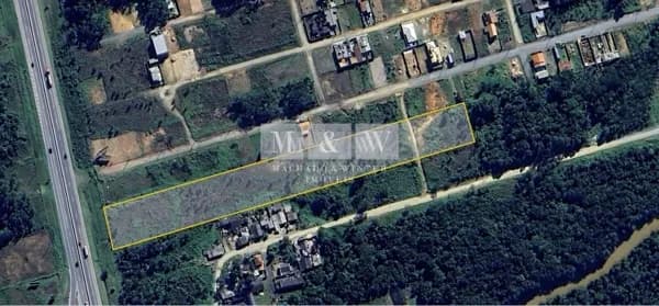 Lote/Terreno em Balneário Piçarras - Itacolomi
