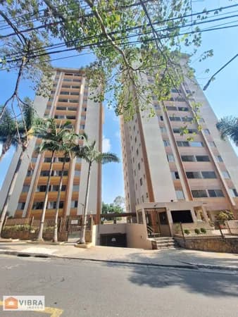 Casa em Santana de Parnaíba - Alphaville