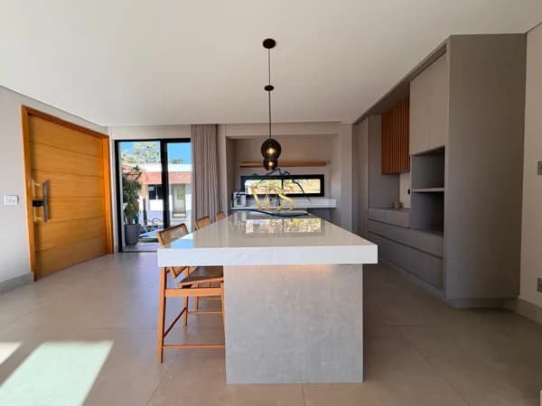 Casa de 3 quatos - 300m² - 3 vagas - á venda R$1.750.000,00 no Condominio Passárgadas Nova Lima