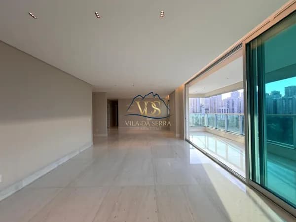 Apartamento Alto Padrão com 242m² | 4 Suítes | R$5.400.000,00 | 5 Vagas no Vale do Sereno