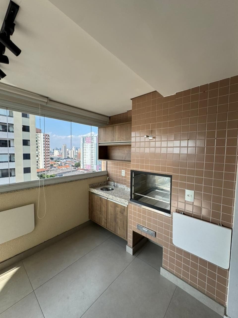 Apartamento na Mooca 2 dormitórios (1 suíte) • Varanda Gourmet • 2 vagas • 70m Apartamento à Venda na Mooca – Rua Jaboticabal | Pronto para Morar