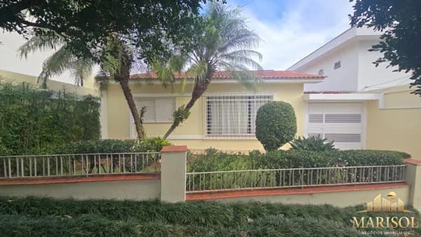 Casa térrea a venda Jardim Londrina próximo ao metrô Vila Sonia e a 200m do metrô Chácara do Jóquei