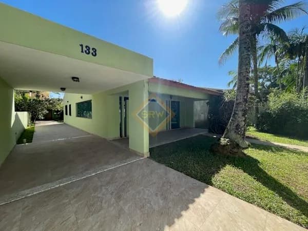 Casa em Bertioga - São Lourenço