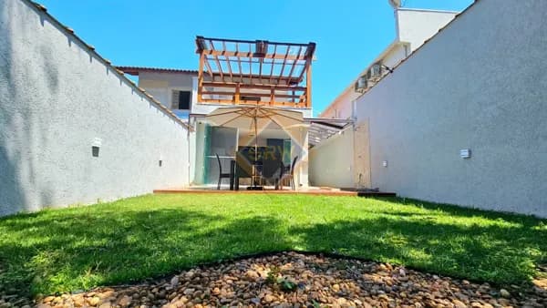 Casa em Bertioga - São Lourenço