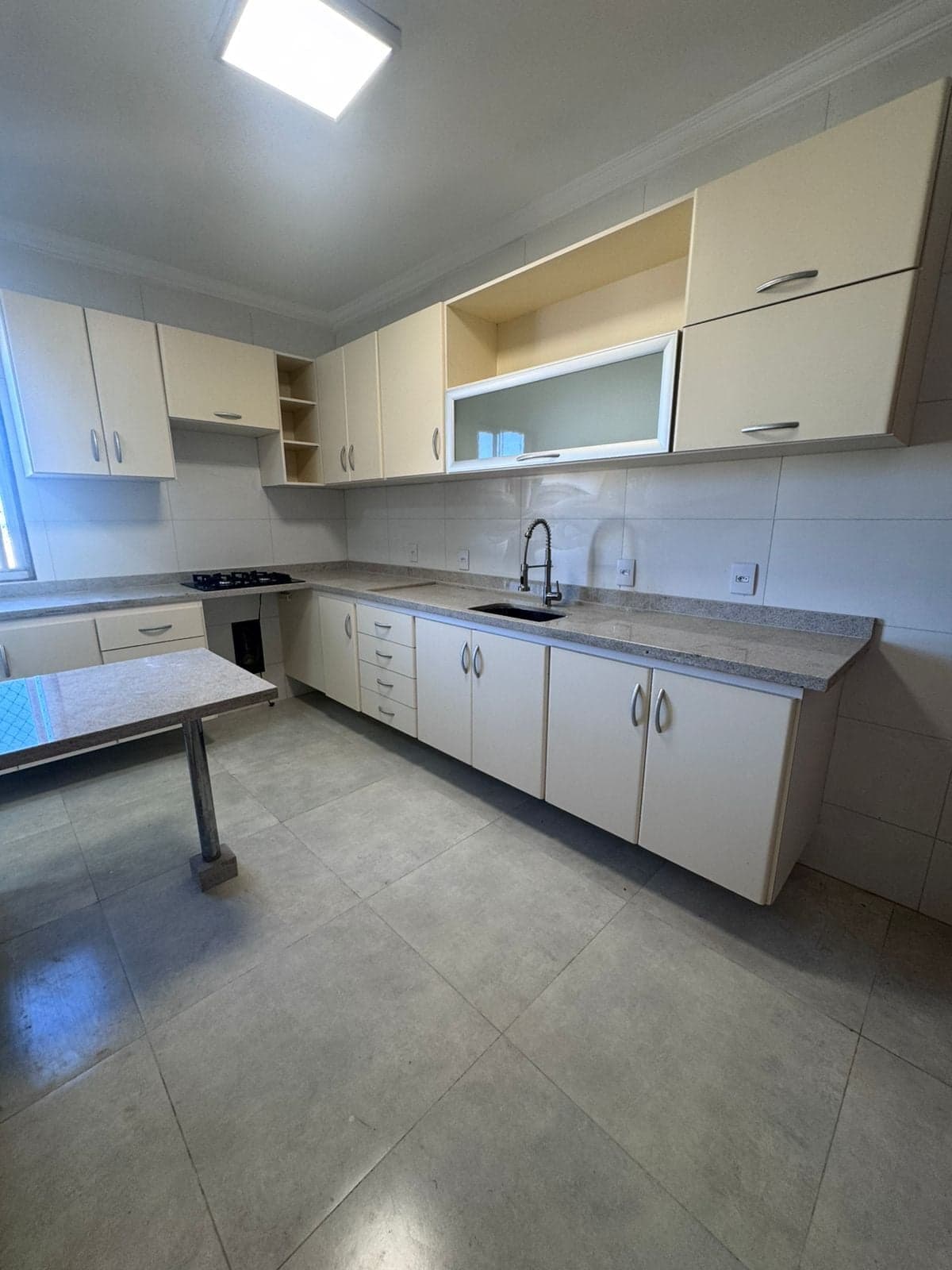 Apartamento à venda no bairro Monte Castelo em Campo Grande/MS