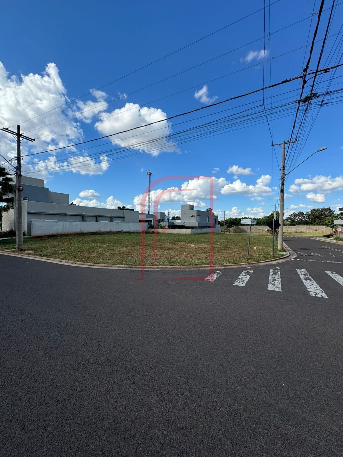 Lote/Terreno em Campo Grande - Parque Residencial Damha IV