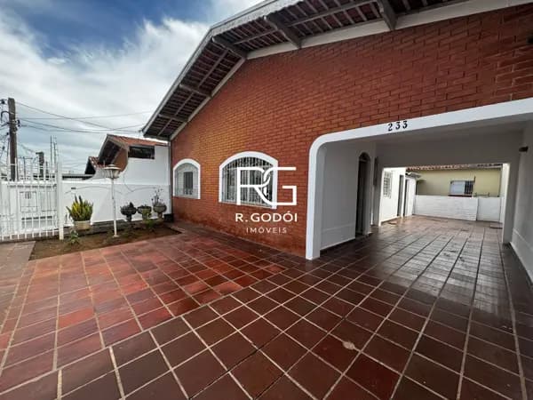 ALUGUEL: Casa Residencial com 2 Dormitórios no Jardim Boa Esperança