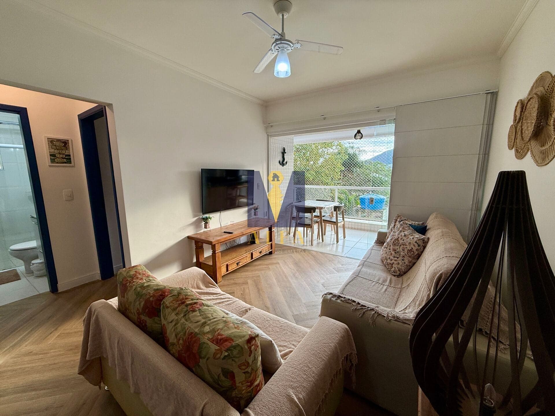 Apartamento à venda a poucos metros da Praia da Enseada Ubatuba/SP.