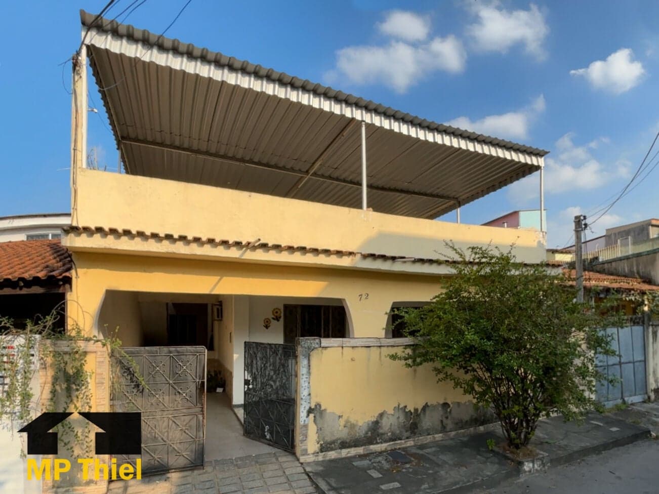 Vila Emil - Casa Linear de 3 Quartos e Terraço