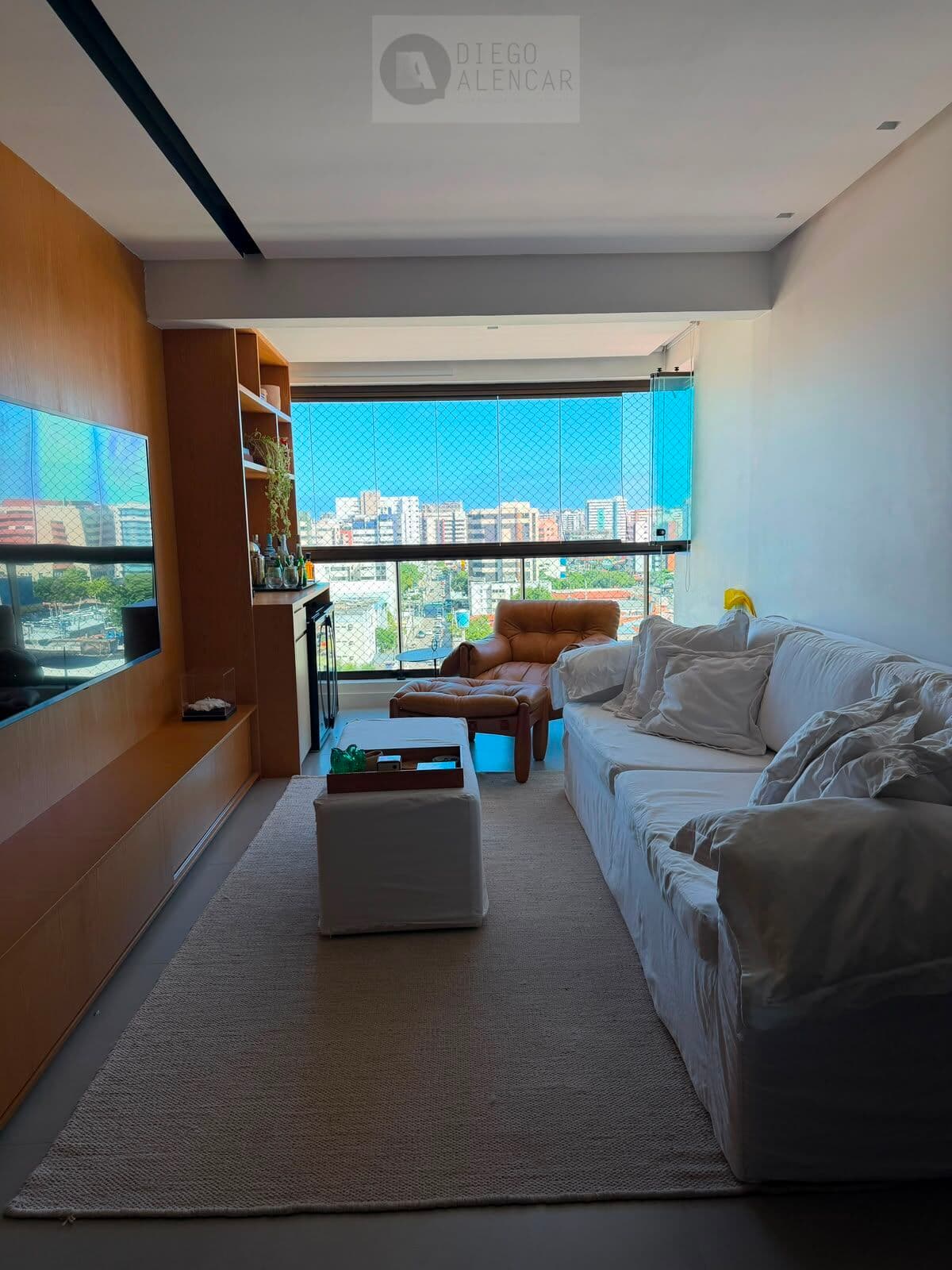Hit Residence