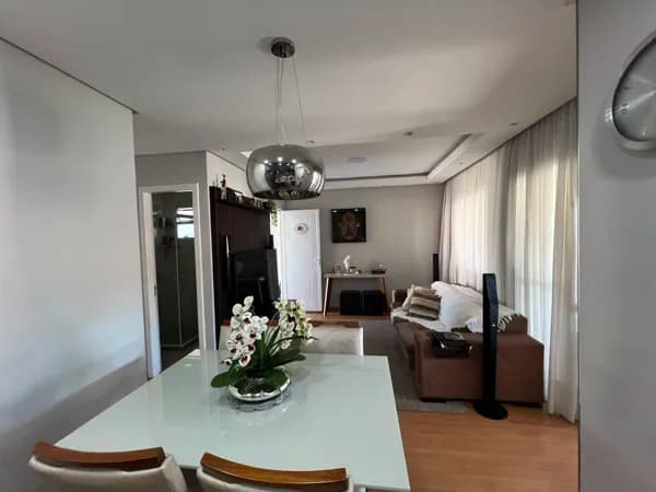 Casa em Condomínio fechado mobiliada- área gourmet com churrasqueira e cozinha