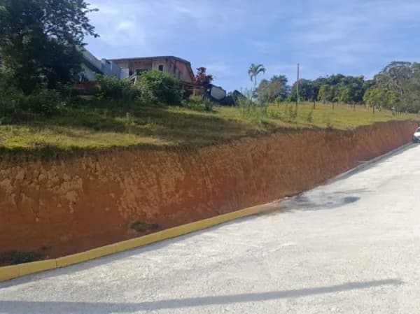 TERRENO À VENDA EM SANTO AMARO/SC!