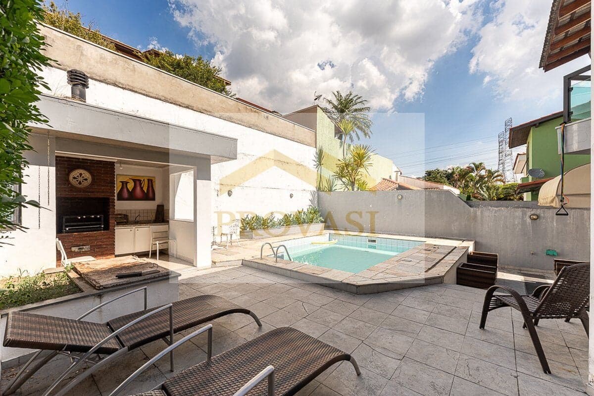 Casa disponível para Venda e Locação em Alphaville Residencia 9 - Santana de Parnaíba