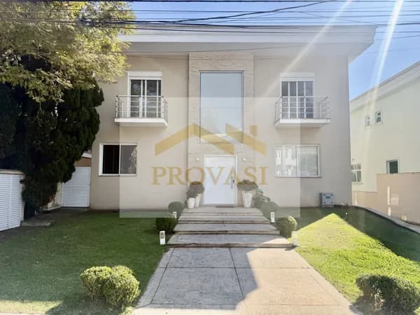 Casa com 4 Suítes e 898 metros de Área Construída em Alphaville Residencial 11