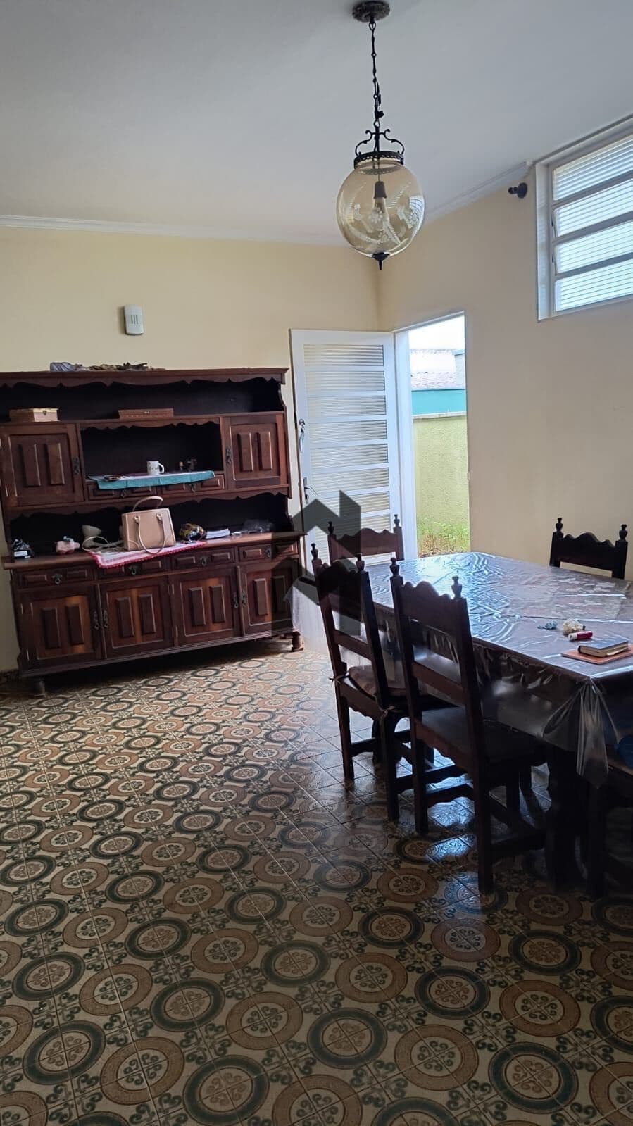 Casa em Ribeirão Preto - Jardim Macedo
