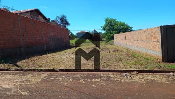 Lote/Terreno em Jardinópolis - Centro