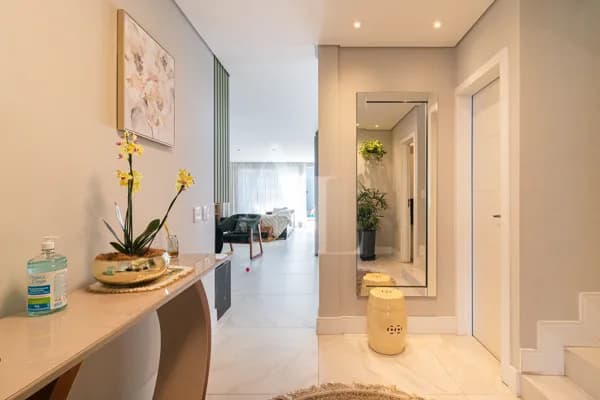 Casa em Condomínio mobiliada para venda no Residencial 4